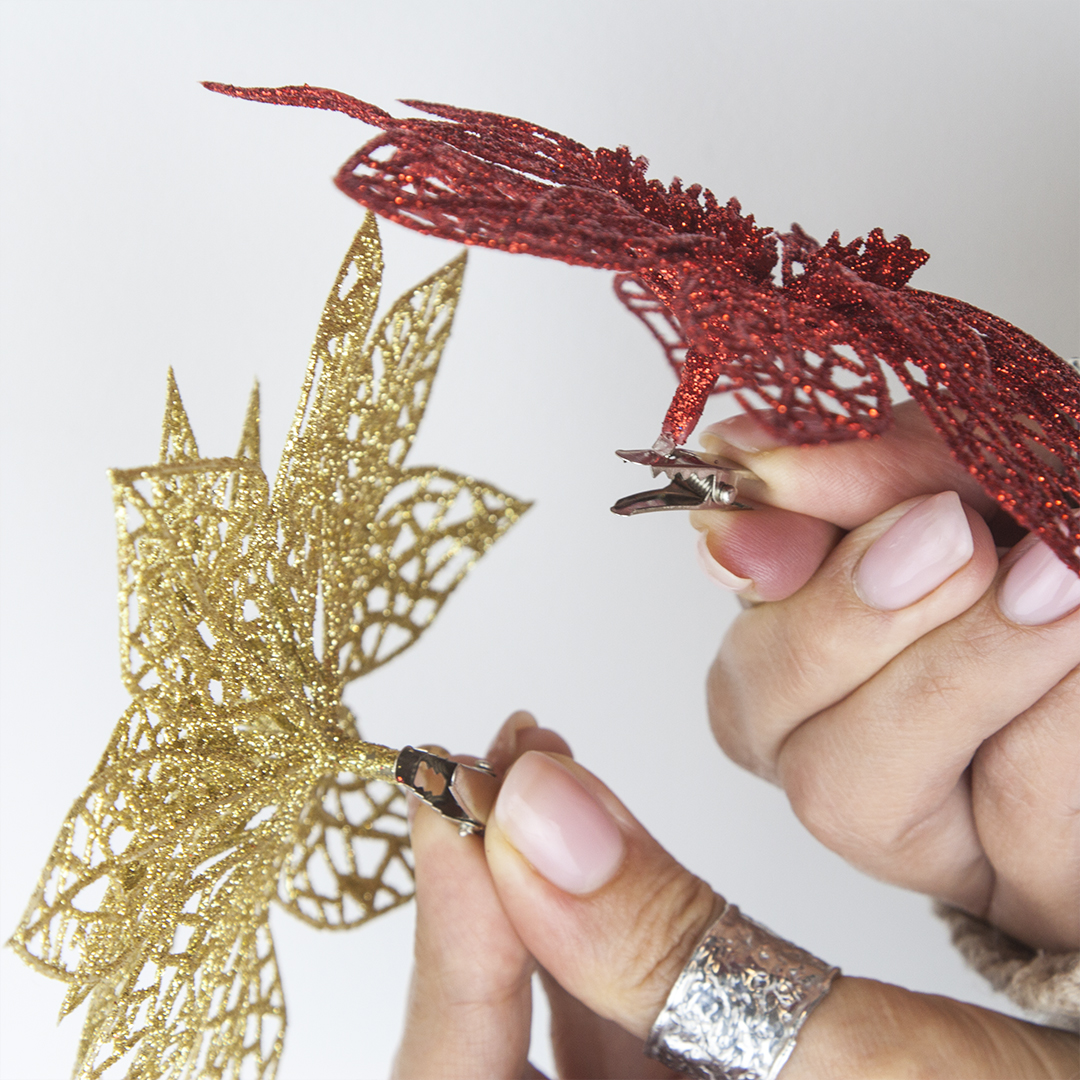 Цветок Пуансеттия, на клипсе, 14 см. Красный, с блестками, 2 шт.