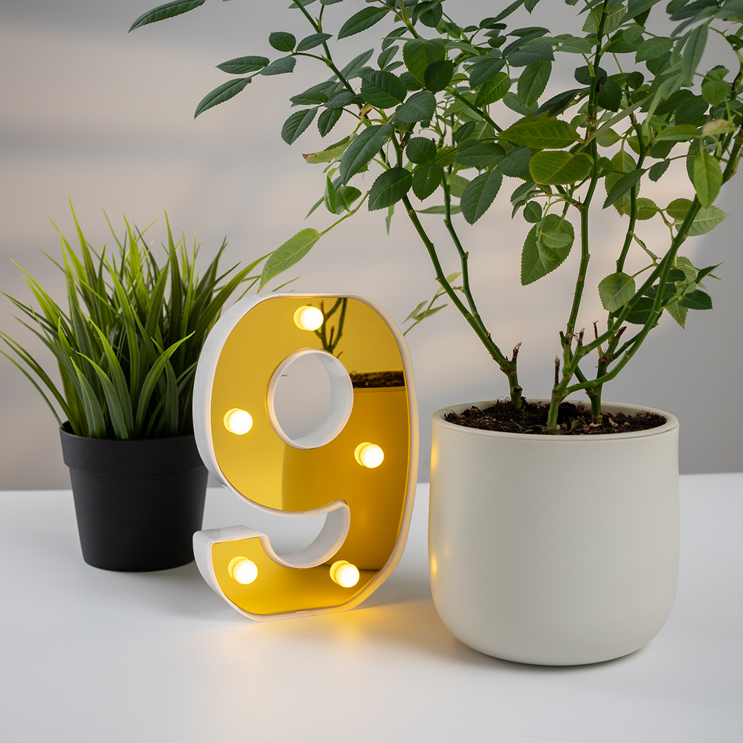 Световая фигура Цифра, 6/9, 16 см. Золото, 1 шт.