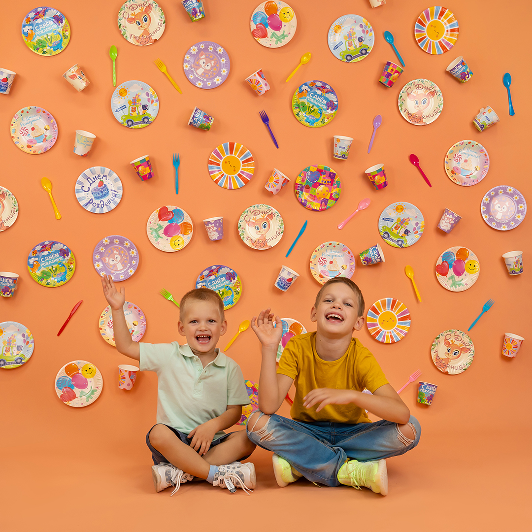 Тарелки (7''/18 см) Собачки из воздушных шаров, 6 шт.