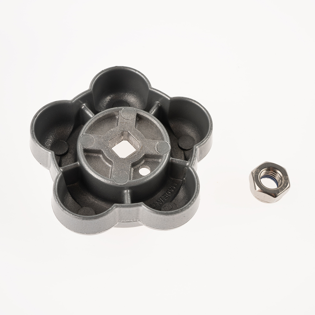 Маховик и гайка для вентиля 1 шт.